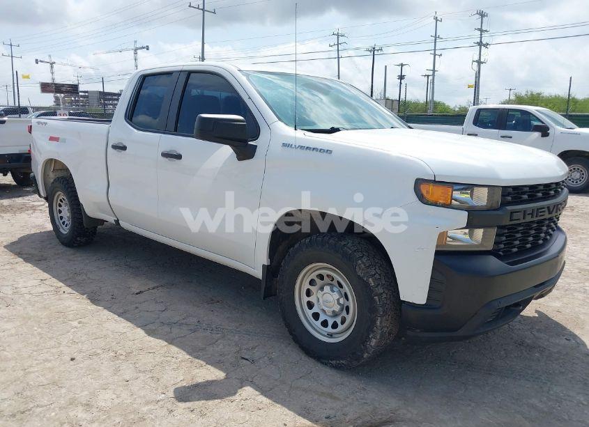 2021 Chevrolet Silverado 1500 4WD DOUBLE CAB STANDARD BED WT (VIN 1GCRYAEF3MZ217188) main photo