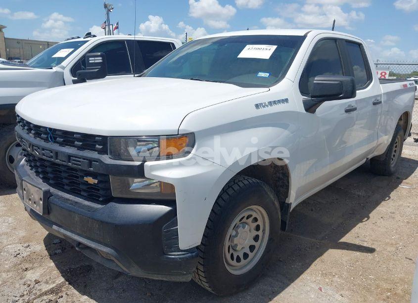 Photo 2 of 2021 Chevrolet Silverado 1500 4WD DOUBLE CAB STANDARD BED WT (VIN 1GCRYAEF3MZ217868)