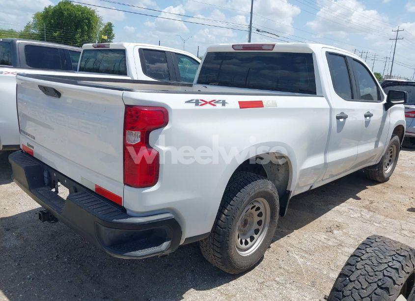 Photo 4 of 2021 Chevrolet Silverado 1500 4WD DOUBLE CAB STANDARD BED WT (VIN 1GCRYAEF3MZ217868)