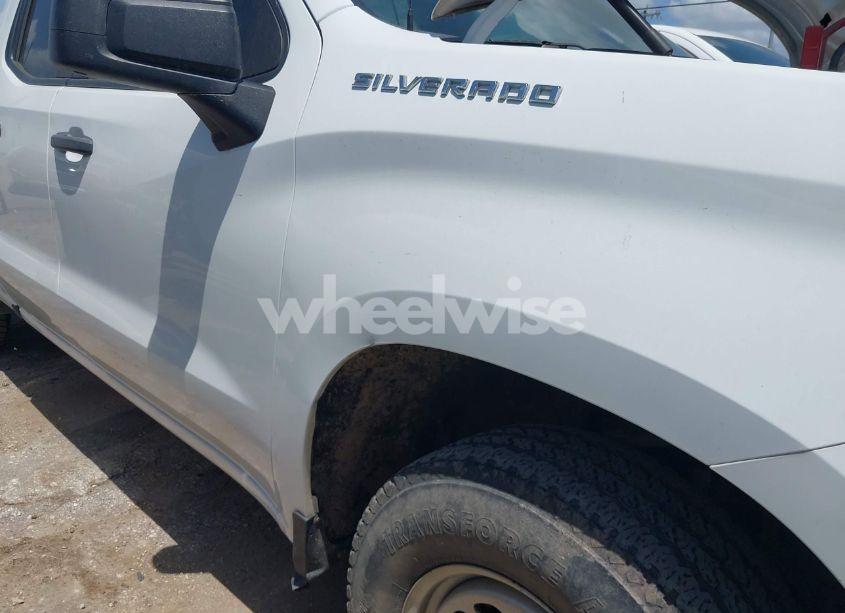 Photo 6 of 2021 Chevrolet Silverado 1500 4WD DOUBLE CAB STANDARD BED WT (VIN 1GCRYAEF3MZ217868)