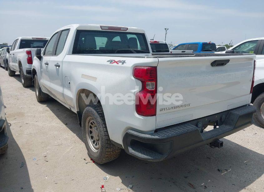 Photo 3 of 2020 Chevrolet Silverado 1500 4WD DOUBLE CAB STANDARD BED WT (VIN 1GCRYAEF4LZ177394)