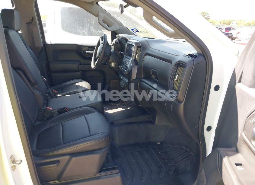 Photo 5 of 2020 Chevrolet Silverado 1500 4WD DOUBLE CAB STANDARD BED WT (VIN 1GCRYAEF4LZ177394)