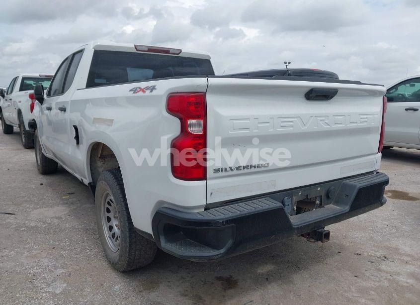 Photo 3 of 2020 Chevrolet Silverado 1500 4WD DOUBLE CAB STANDARD BED WT (VIN 1GCRYAEF4LZ179596)