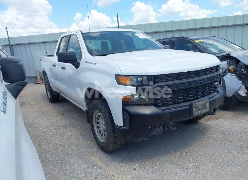 2021 Chevrolet Silverado 1500 4WD DOUBLE CAB STANDARD BED WT (VIN 1GCRYAEF4MZ210881) main photo