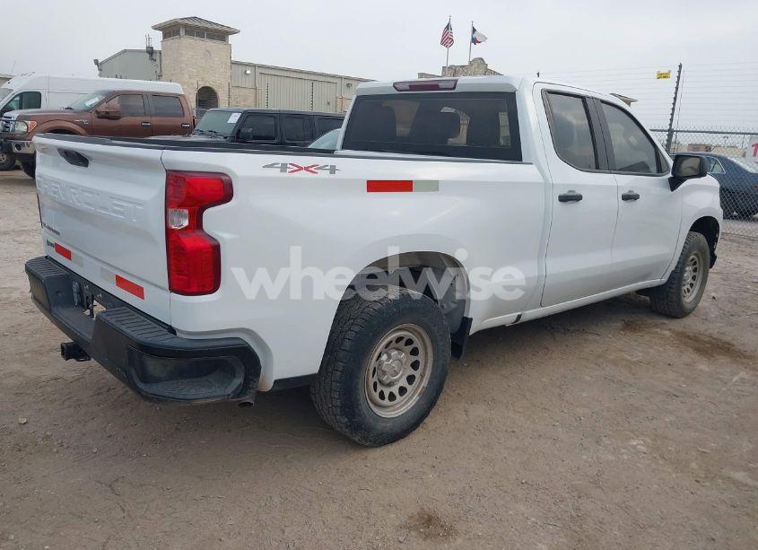 Photo 4 of 2021 Chevrolet Silverado 1500 4WD DOUBLE CAB STANDARD BED WT (VIN 1GCRYAEF4MZ211142)