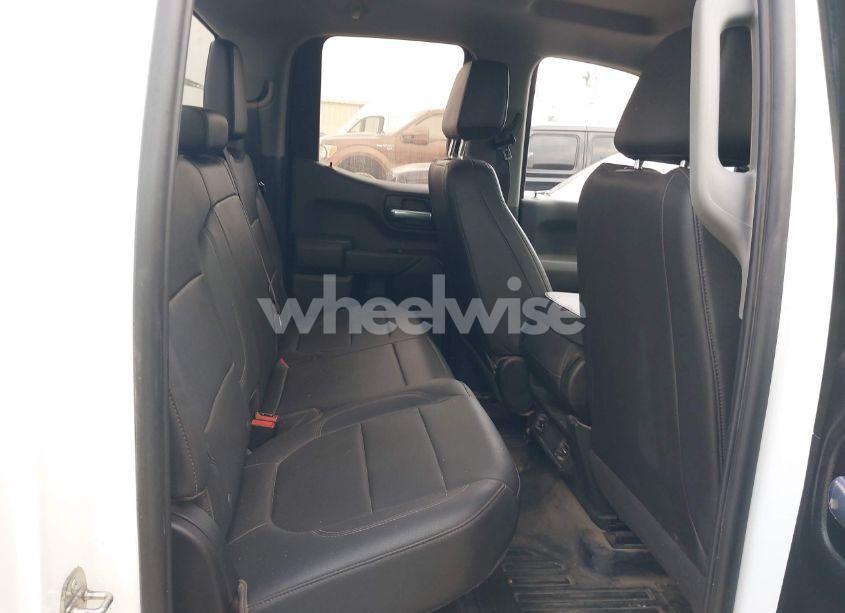 Photo 8 of 2021 Chevrolet Silverado 1500 4WD DOUBLE CAB STANDARD BED WT (VIN 1GCRYAEF4MZ211142)