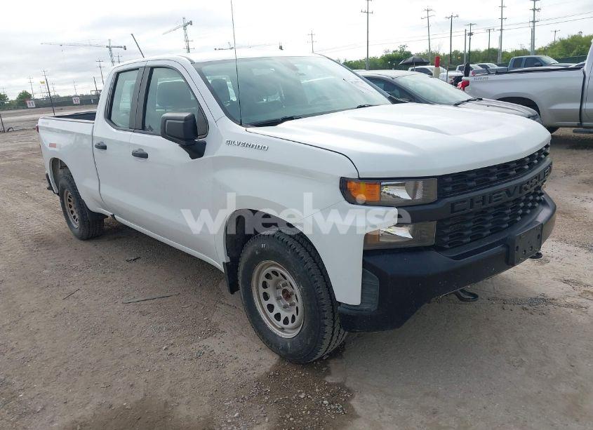 2020 Chevrolet Silverado 1500 4WD DOUBLE CAB STANDARD BED WT (VIN 1GCRYAEF5LZ176626) main photo