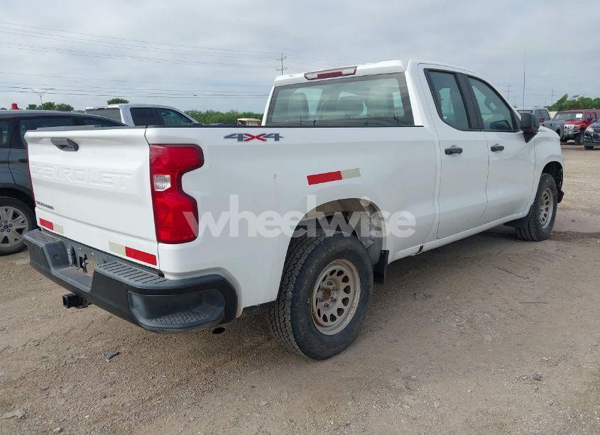 Photo 4 of 2020 Chevrolet Silverado 1500 4WD DOUBLE CAB STANDARD BED WT (VIN 1GCRYAEF5LZ176626)