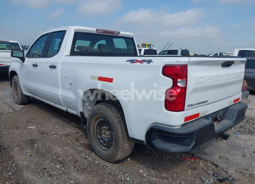 Photo 3 of 2020 Chevrolet Silverado 1500 4WD DOUBLE CAB STANDARD BED WT (VIN 1GCRYAEF5LZ178540)