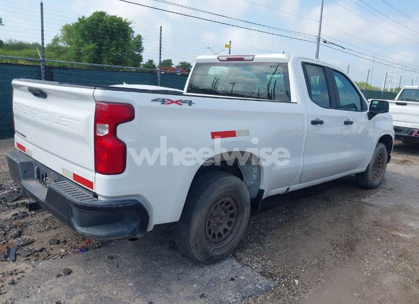 Photo 4 of 2020 Chevrolet Silverado 1500 4WD DOUBLE CAB STANDARD BED WT (VIN 1GCRYAEF5LZ178540)
