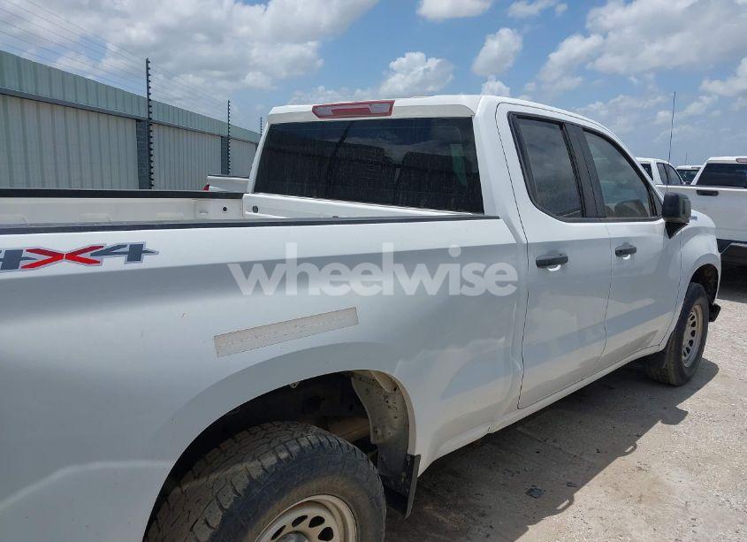 Photo 13 of 2020 Chevrolet Silverado 1500 4WD DOUBLE CAB STANDARD BED WT (VIN 1GCRYAEF5LZ178683)