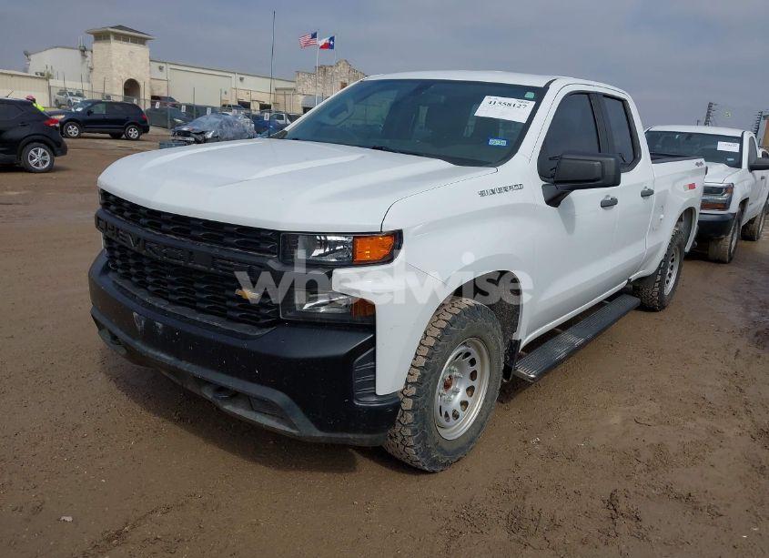 Photo 2 of 2021 Chevrolet Silverado 1500 4WD DOUBLE CAB STANDARD BED WT (VIN 1GCRYAEF5MZ217211)