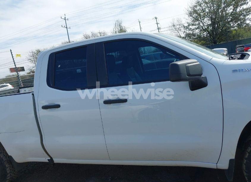 Photo 13 of 2021 Chevrolet Silverado 1500 4WD DOUBLE CAB STANDARD BED WT (VIN 1GCRYAEF5MZ217239)
