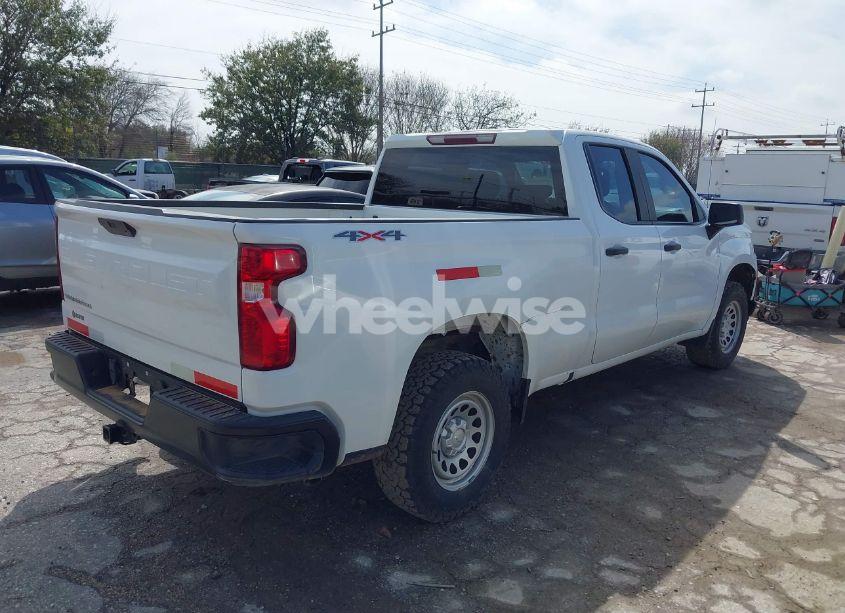 Photo 4 of 2021 Chevrolet Silverado 1500 4WD DOUBLE CAB STANDARD BED WT (VIN 1GCRYAEF5MZ217239)