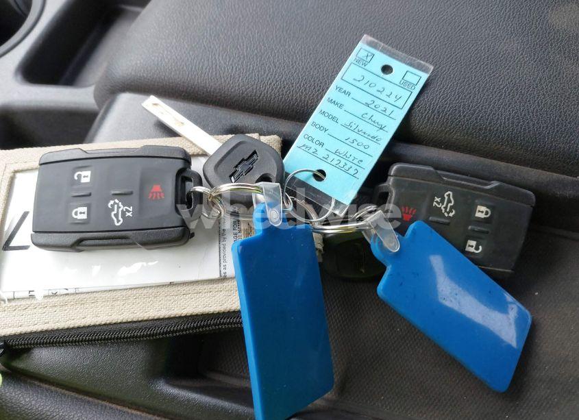 Photo 11 of 2021 Chevrolet Silverado 1500 4WD DOUBLE CAB STANDARD BED WT (VIN 1GCRYAEF5MZ217337)