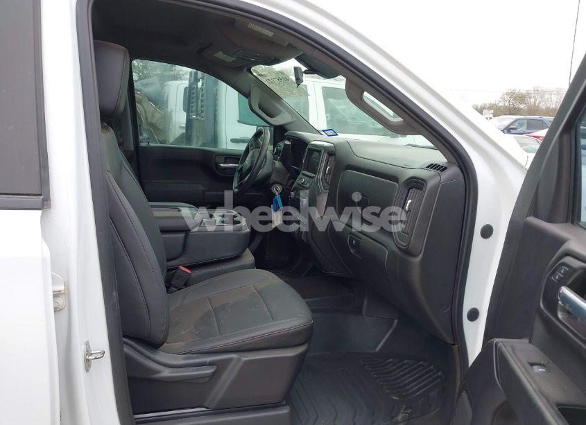 Photo 5 of 2021 Chevrolet Silverado 1500 4WD DOUBLE CAB STANDARD BED WT (VIN 1GCRYAEF5MZ217337)