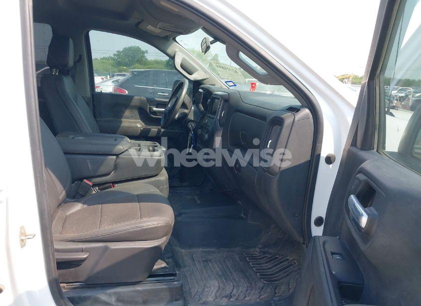 Photo 5 of 2021 Chevrolet Silverado 1500 4WD DOUBLE CAB STANDARD BED WT (VIN 1GCRYAEF5MZ218018)