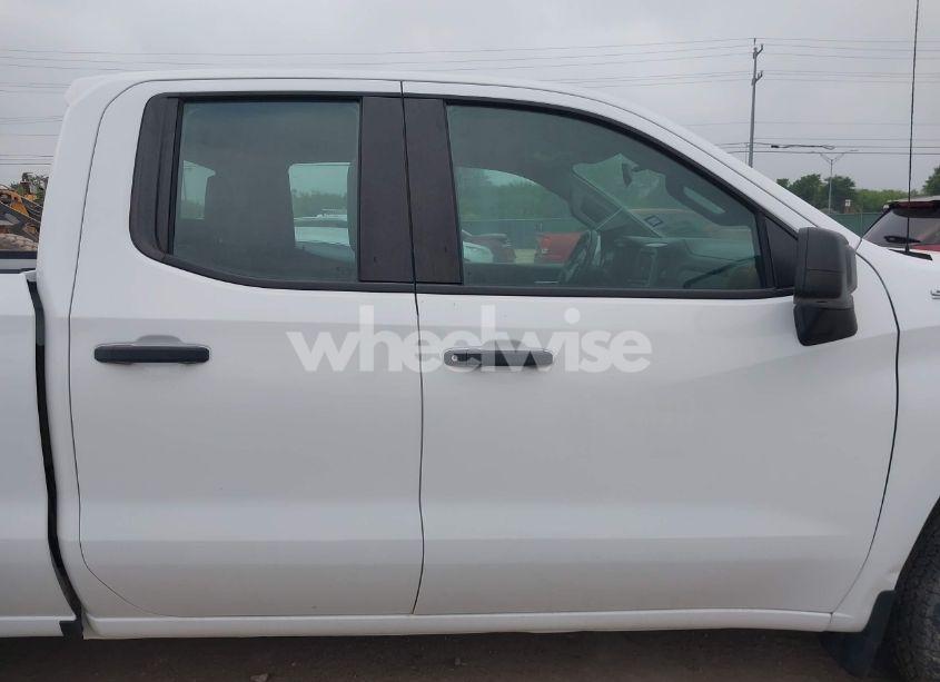Photo 13 of 2020 Chevrolet Silverado 1500 4WD DOUBLE CAB STANDARD BED WT (VIN 1GCRYAEF6LZ179454)