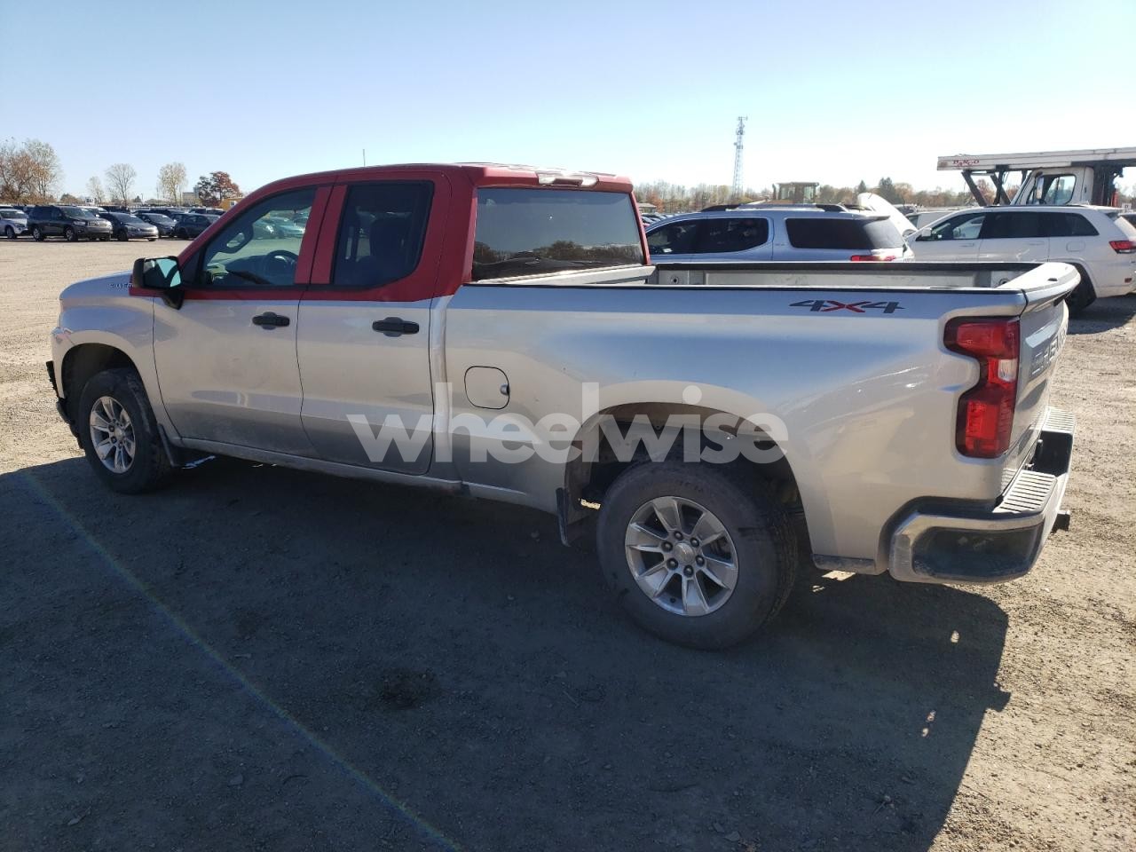 Photo 2 of 2021 CHEVROLET SILVERADO K1500 (VIN 1GCRYAEF6MZ169234)