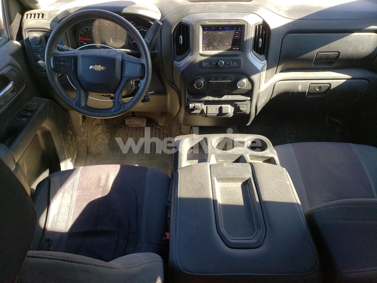 Photo 8 of 2021 CHEVROLET SILVERADO K1500 (VIN 1GCRYAEF6MZ169234)