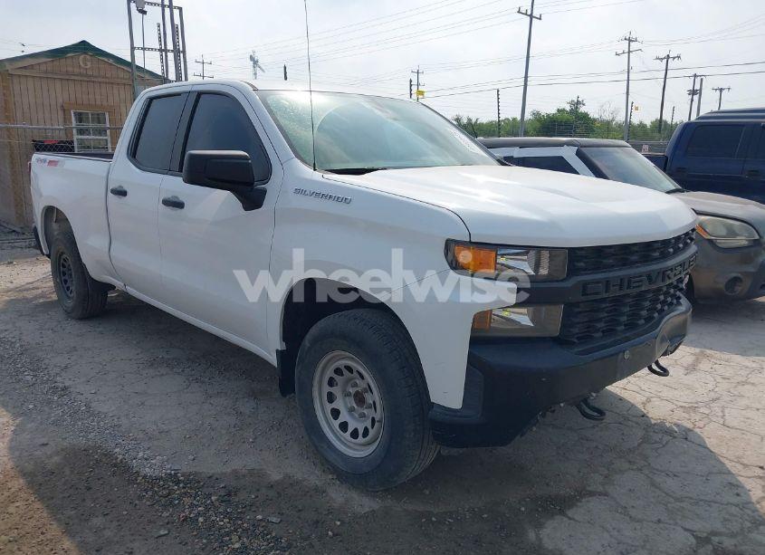 2021 Chevrolet Silverado 1500 4WD DOUBLE CAB STANDARD BED WT (VIN 1GCRYAEF6MZ216391) main photo