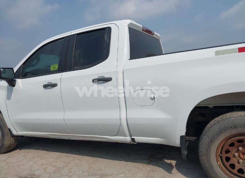 Photo 14 of 2021 Chevrolet Silverado 1500 4WD DOUBLE CAB STANDARD BED WT (VIN 1GCRYAEF6MZ216391)