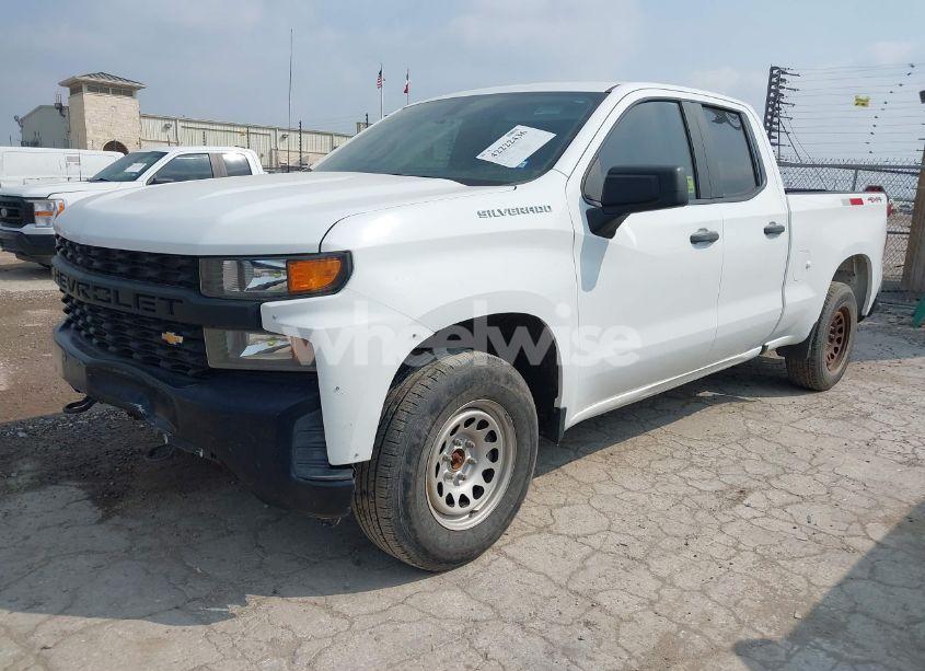 Photo 2 of 2021 Chevrolet Silverado 1500 4WD DOUBLE CAB STANDARD BED WT (VIN 1GCRYAEF6MZ216391)