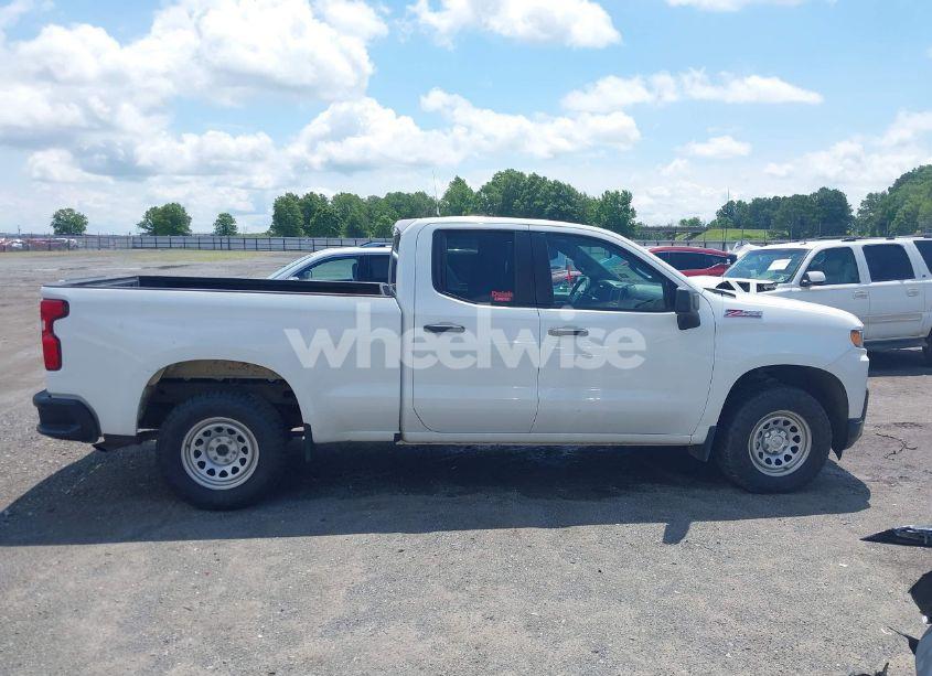 Photo 13 of 2020 Chevrolet Silverado 1500 4WD DOUBLE CAB STANDARD BED WT (VIN 1GCRYAEF7LZ150786)
