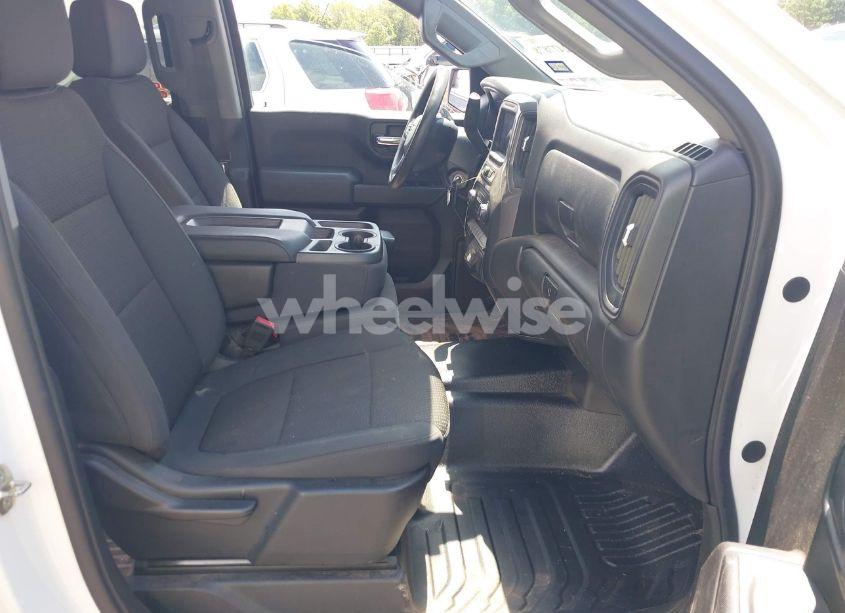 Photo 5 of 2020 Chevrolet Silverado 1500 4WD DOUBLE CAB STANDARD BED WT (VIN 1GCRYAEF7LZ150786)