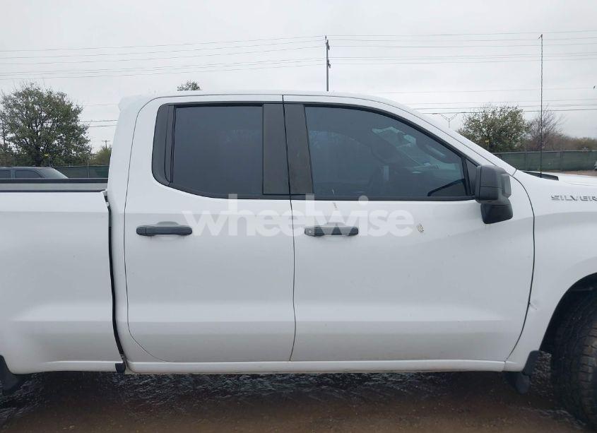 Photo 13 of 2020 Chevrolet Silverado 1500 4WD DOUBLE CAB STANDARD BED WT (VIN 1GCRYAEF7LZ177454)