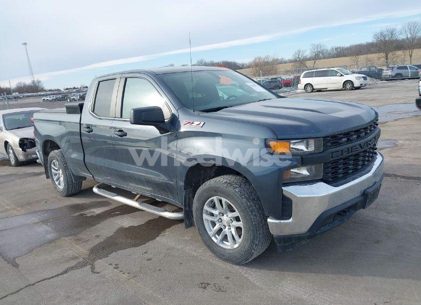 2020 Chevrolet Silverado 1500 4WD DOUBLE CAB STANDARD BED WT (VIN 1GCRYAEF7LZ195758) main photo