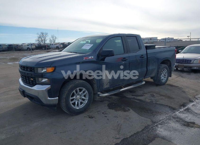 Photo 2 of 2020 Chevrolet Silverado 1500 4WD DOUBLE CAB STANDARD BED WT (VIN 1GCRYAEF7LZ195758)