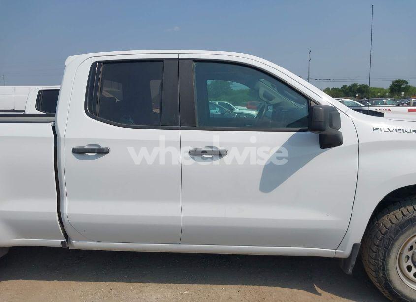 Photo 13 of 2021 Chevrolet Silverado 1500 4WD DOUBLE CAB STANDARD BED WT (VIN 1GCRYAEF7MZ210776)