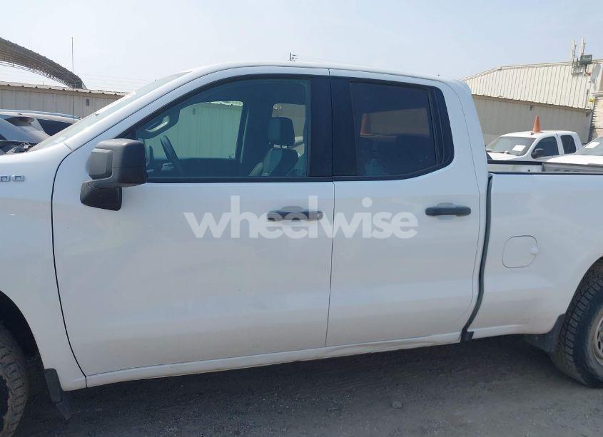 Photo 14 of 2021 Chevrolet Silverado 1500 4WD DOUBLE CAB STANDARD BED WT (VIN 1GCRYAEF7MZ210776)