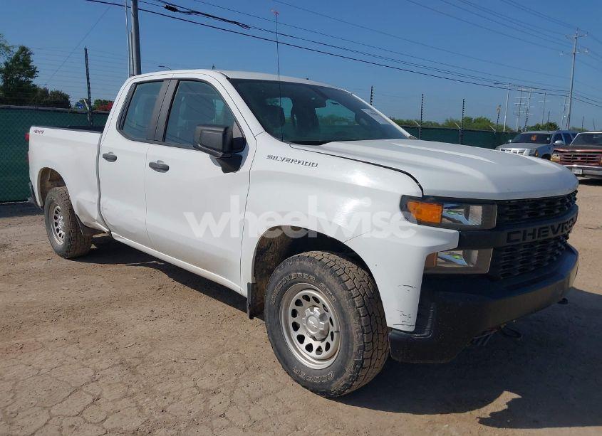 2021 Chevrolet Silverado 1500 4WD DOUBLE CAB STANDARD BED WT (VIN 1GCRYAEF7MZ212124) main photo
