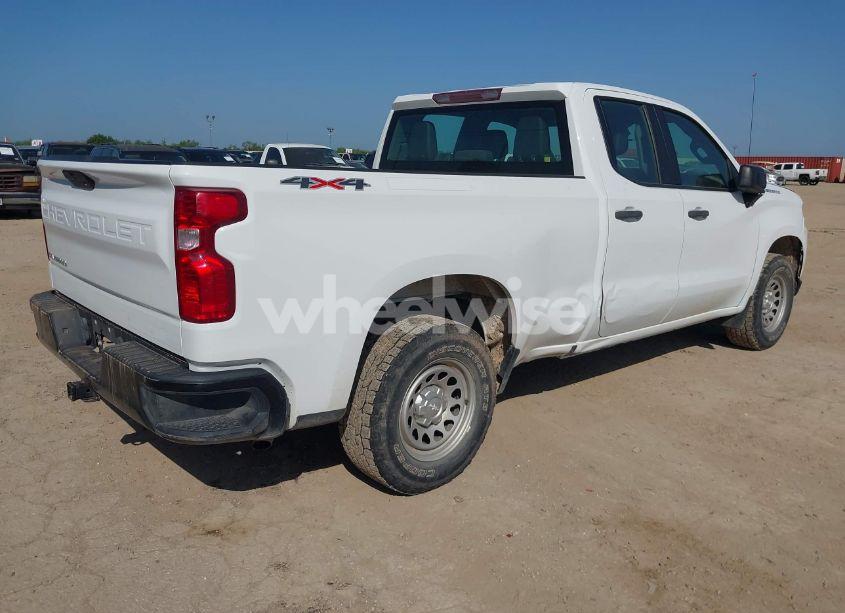 Photo 4 of 2021 Chevrolet Silverado 1500 4WD DOUBLE CAB STANDARD BED WT (VIN 1GCRYAEF7MZ212124)