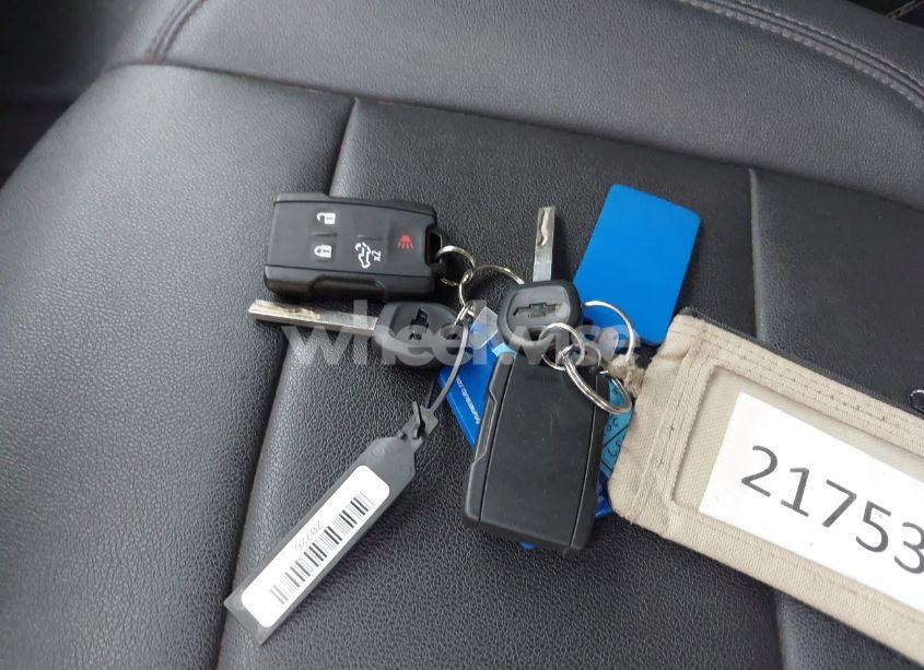 Photo 11 of 2021 Chevrolet Silverado 1500 4WD DOUBLE CAB STANDARD BED WT (VIN 1GCRYAEF7MZ217534)