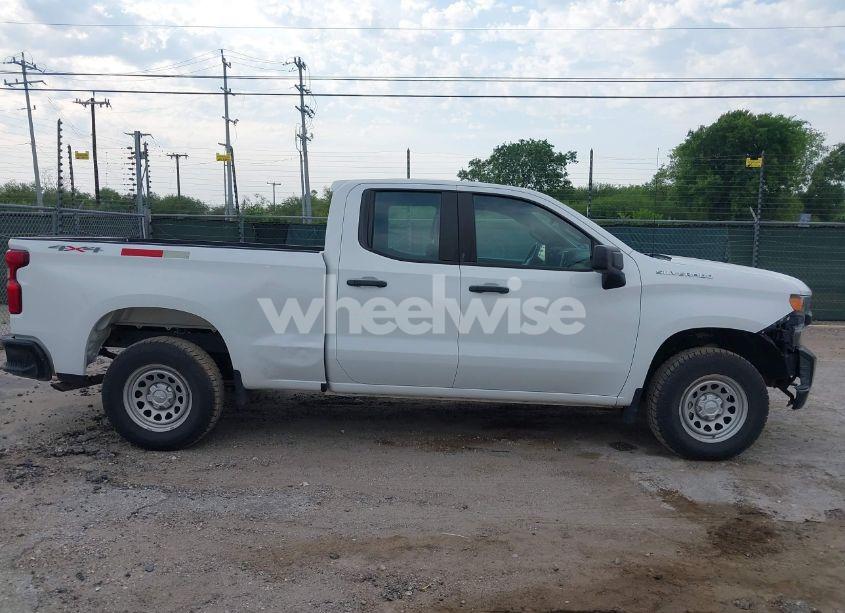 Photo 13 of 2021 Chevrolet Silverado 1500 4WD DOUBLE CAB STANDARD BED WT (VIN 1GCRYAEF8MZ217347)