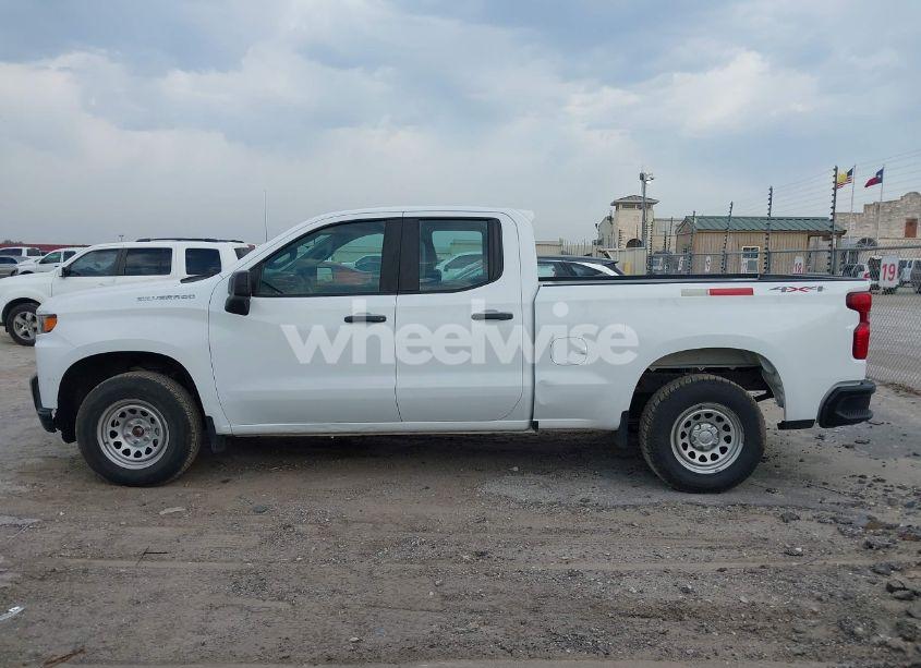 Photo 14 of 2021 Chevrolet Silverado 1500 4WD DOUBLE CAB STANDARD BED WT (VIN 1GCRYAEF8MZ217347)