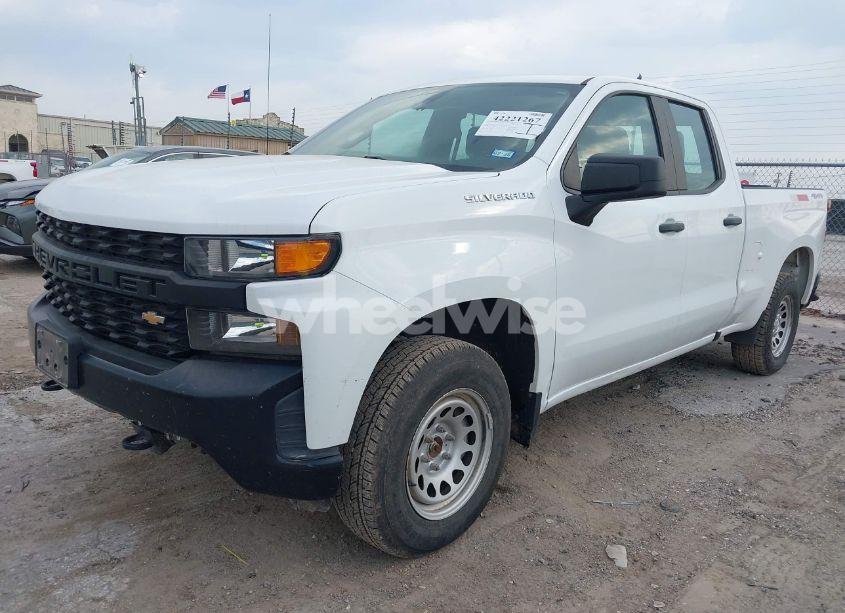 Photo 2 of 2021 Chevrolet Silverado 1500 4WD DOUBLE CAB STANDARD BED WT (VIN 1GCRYAEF8MZ217347)