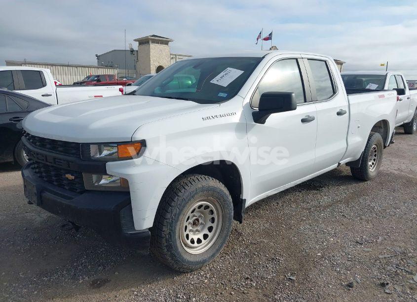 Photo 2 of 2021 Chevrolet Silverado 1500 4WD DOUBLE CAB STANDARD BED WT (VIN 1GCRYAEF8MZ217607)