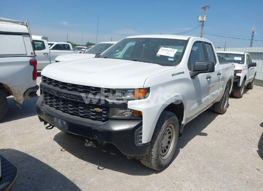 Photo 2 of 2021 Chevrolet Silverado 1500 4WD DOUBLE CAB STANDARD BED WT (VIN 1GCRYAEF9MZ211203)