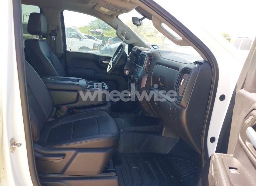 Photo 5 of 2020 Chevrolet Silverado 1500 4WD DOUBLE CAB STANDARD BED WT (VIN 1GCRYAEFXLZ178436)
