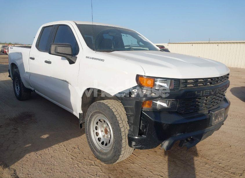 2020 Chevrolet Silverado 1500 4WD DOUBLE CAB STANDARD BED WT (VIN 1GCRYAEFXLZ179084) main photo