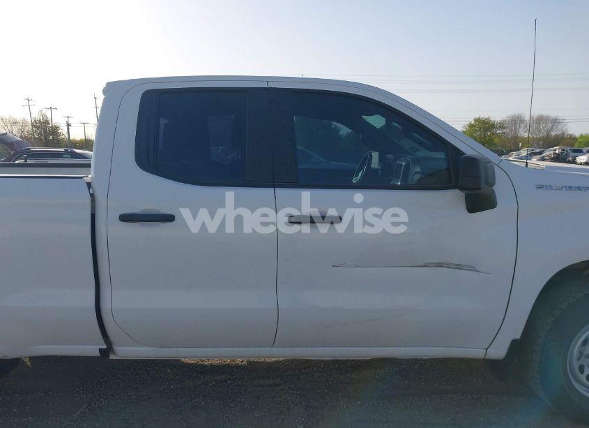 Photo 13 of 2020 Chevrolet Silverado 1500 4WD DOUBLE CAB STANDARD BED WT (VIN 1GCRYAEFXLZ179084)