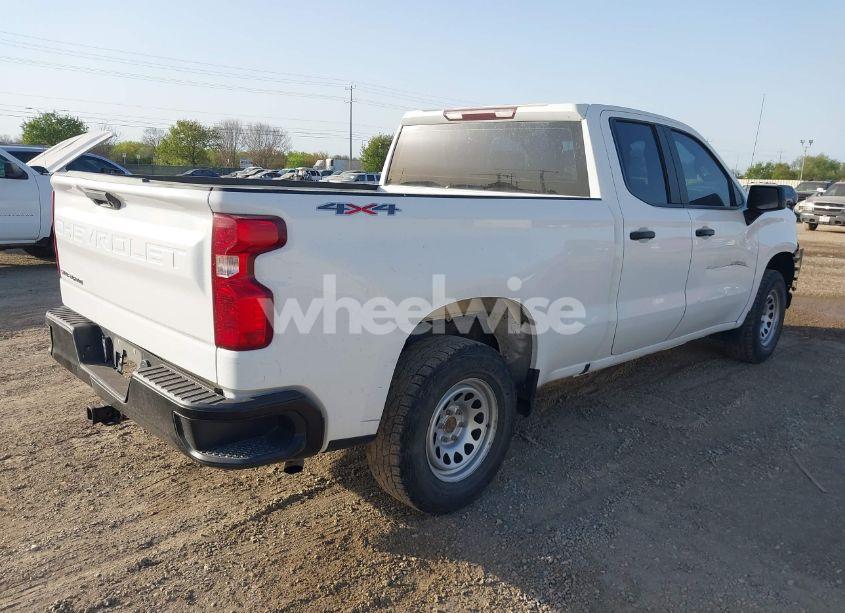 Photo 4 of 2020 Chevrolet Silverado 1500 4WD DOUBLE CAB STANDARD BED WT (VIN 1GCRYAEFXLZ179084)