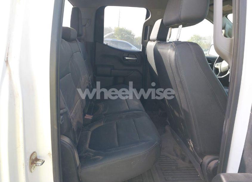 Photo 8 of 2020 Chevrolet Silverado 1500 4WD DOUBLE CAB STANDARD BED WT (VIN 1GCRYAEFXLZ179084)