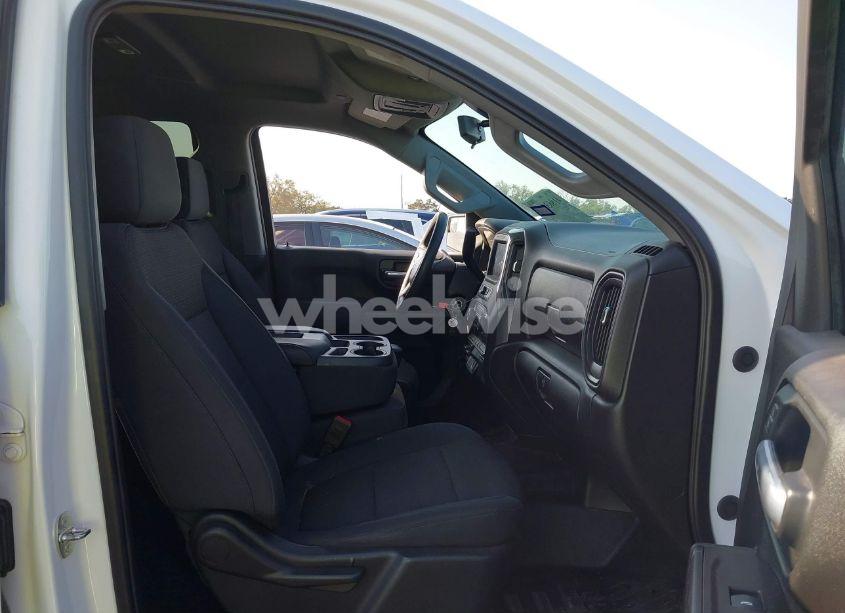 Photo 5 of 2020 Chevrolet Silverado 1500 4WD DOUBLE CAB STANDARD BED WT (VIN 1GCRYAEFXLZ315603)