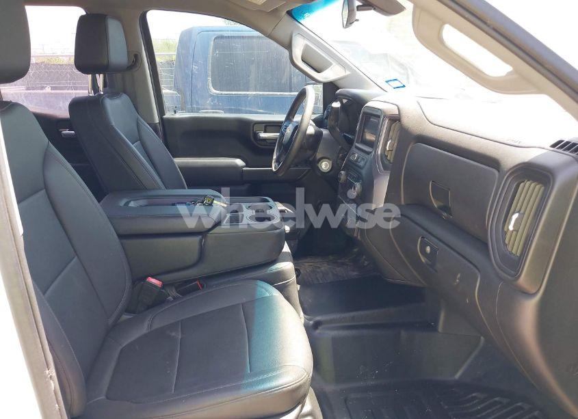 Photo 5 of 2021 Chevrolet Silverado 1500 4WD DOUBLE CAB STANDARD BED WT (VIN 1GCRYAEFXMZ210559)