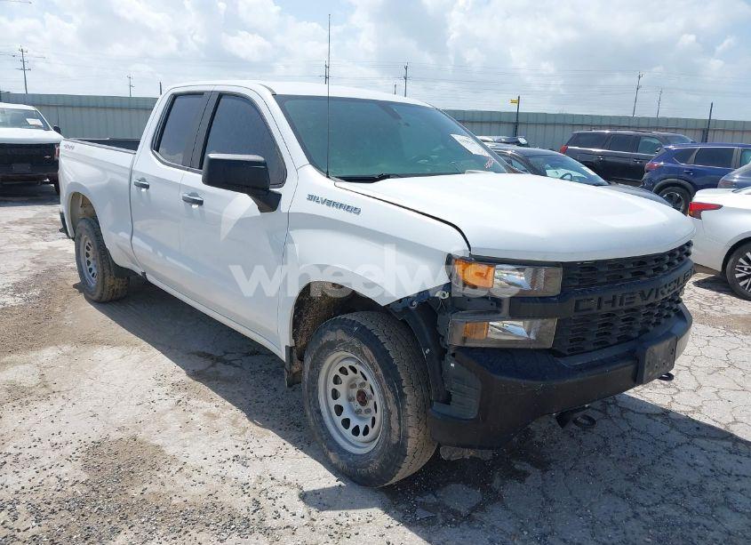 2021 Chevrolet Silverado 1500 4WD DOUBLE CAB STANDARD BED WT (VIN 1GCRYAEFXMZ217365) main photo